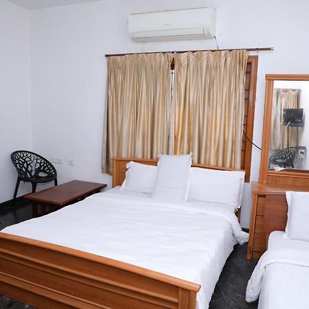 Rainbow House Luxury Rooms Ченнаи Экстерьер фото